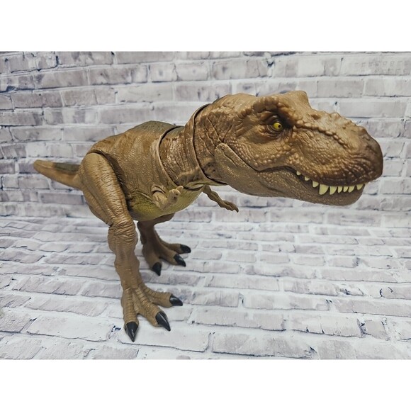 Jurassic World Camp Cretaceous Isla Nublar Epic Roarin' Tyrannosaurus Rex B777 - Picture 5 of 13